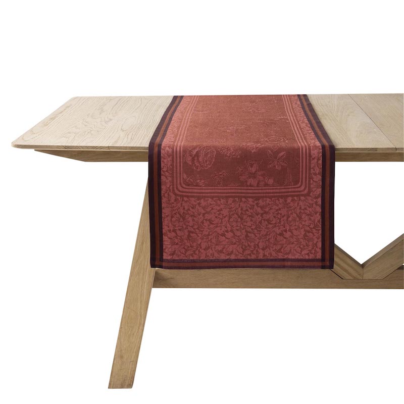 Romance Table Linens Red