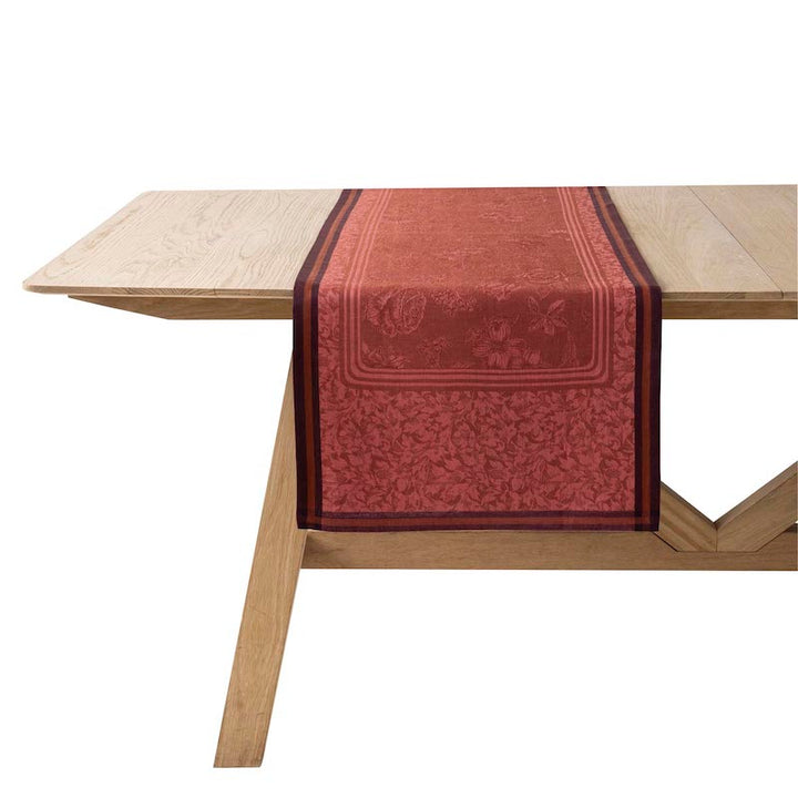 Romance Table Linens Red