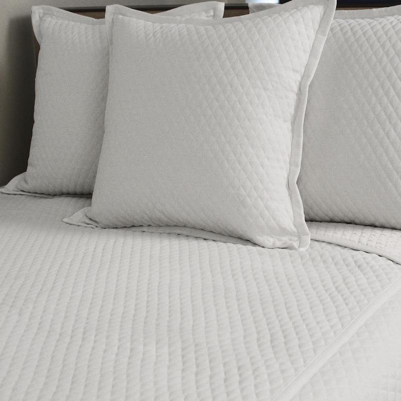 Faux Flax Coverlet Set in Ivory