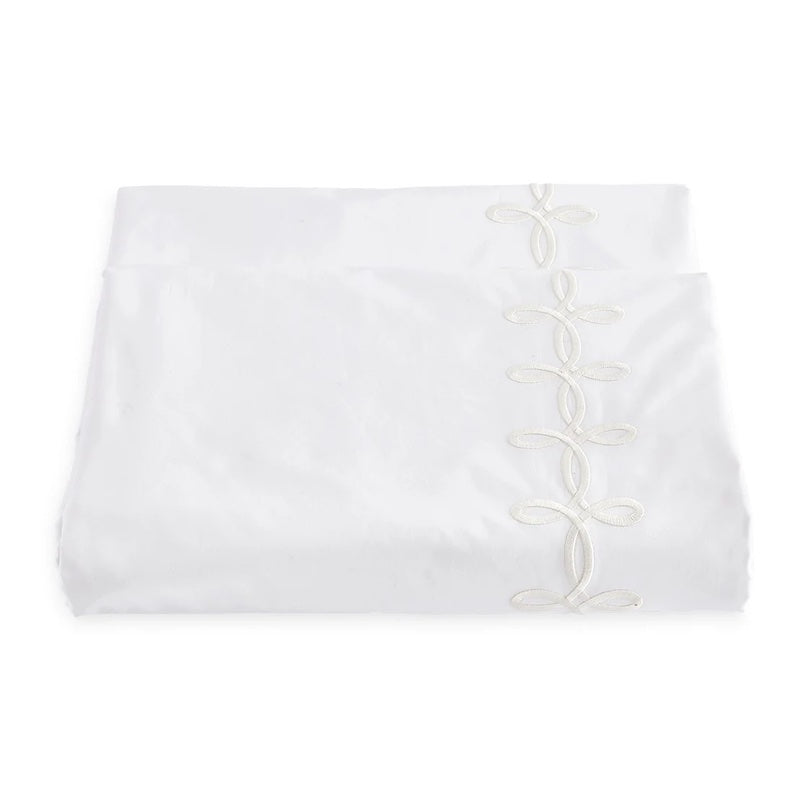 Matouk Gordian Knot Bedding Cream