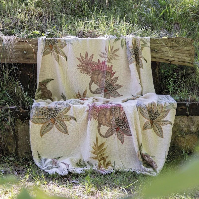 Munai Throw