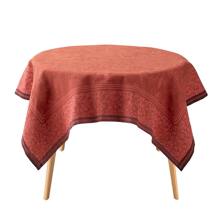 Romance Table Linens Red