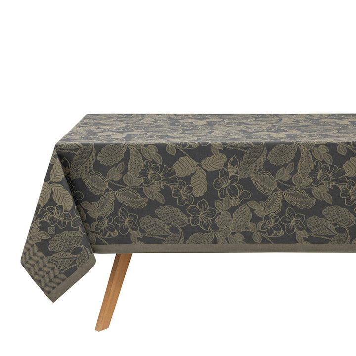 Sulawesi Green Table