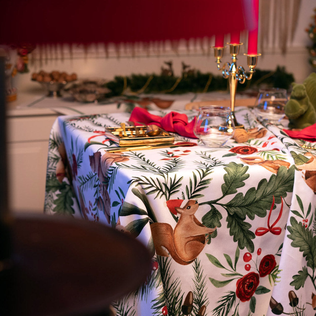 Nutnook Table Linens