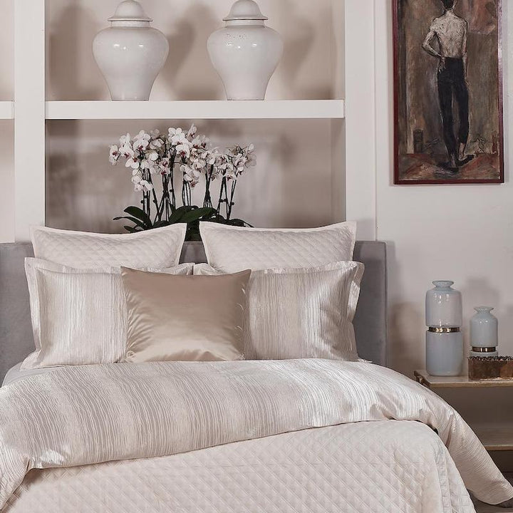 Double Diamond Coverlet Set in White