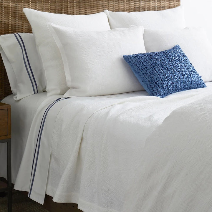 Great Hall Coverlet Set in Bone