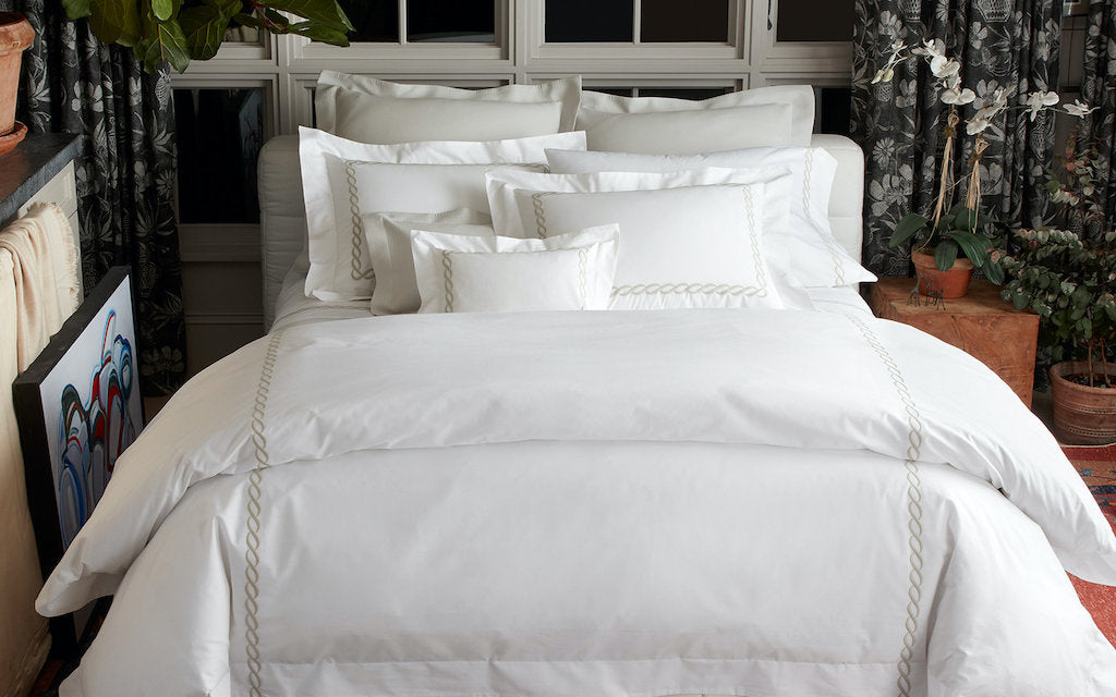 Matouk Classic Chain Bedding Ivory