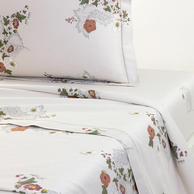 Corolles Bed Collection