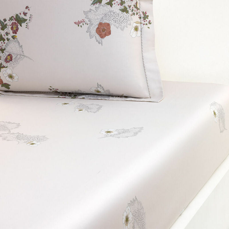 Corolles Bed Collection