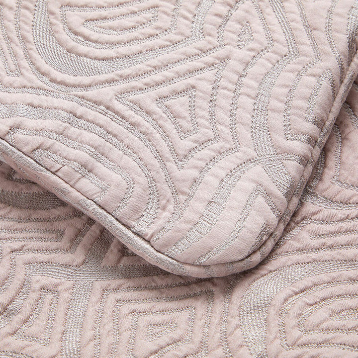 Corolles Bed Collection