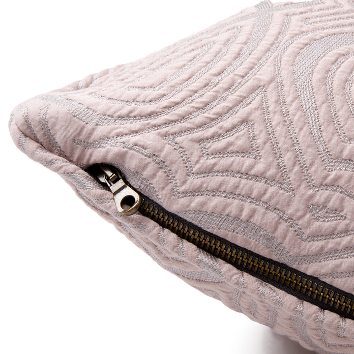 Corolles Bed Collection