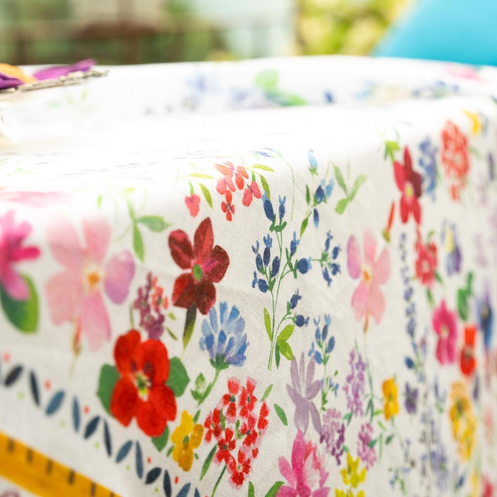 Primula Table Linens