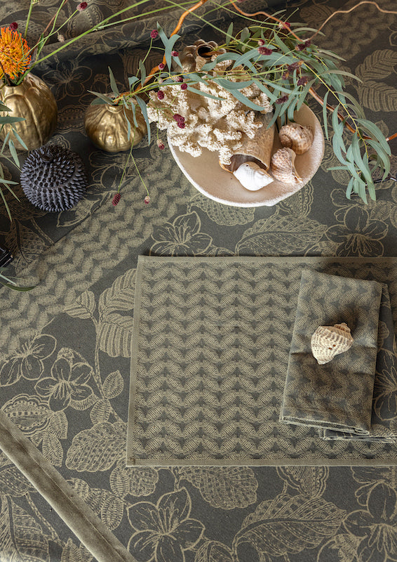 Sulawesi Green Napkins and Placemats
