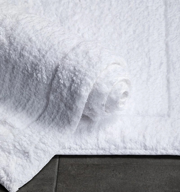 Maestro Bath Rugs Ivory