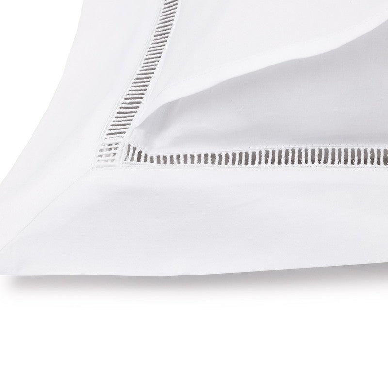 Colisee Bed Collection