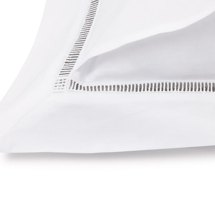 Colisee Bed Collection