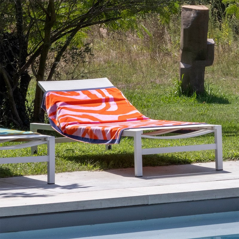Solaire Beach Towel Pivoine