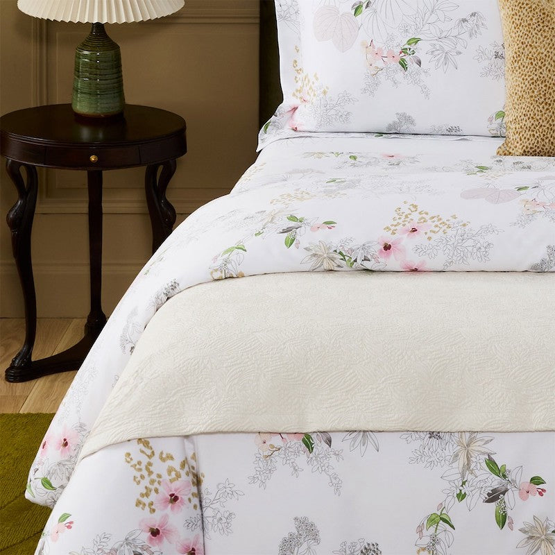 Santoli Coverlet Nacre