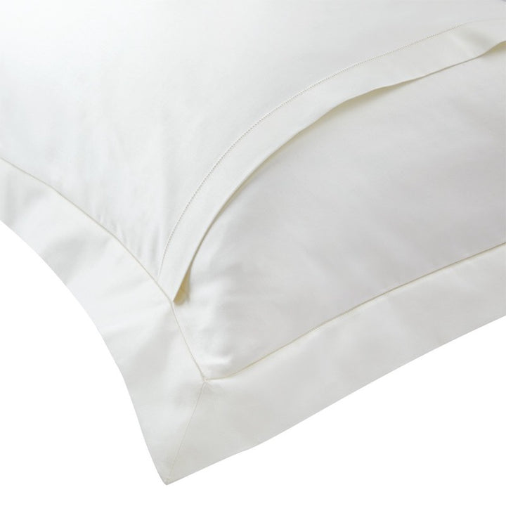 Couture - Icare Bed Collection