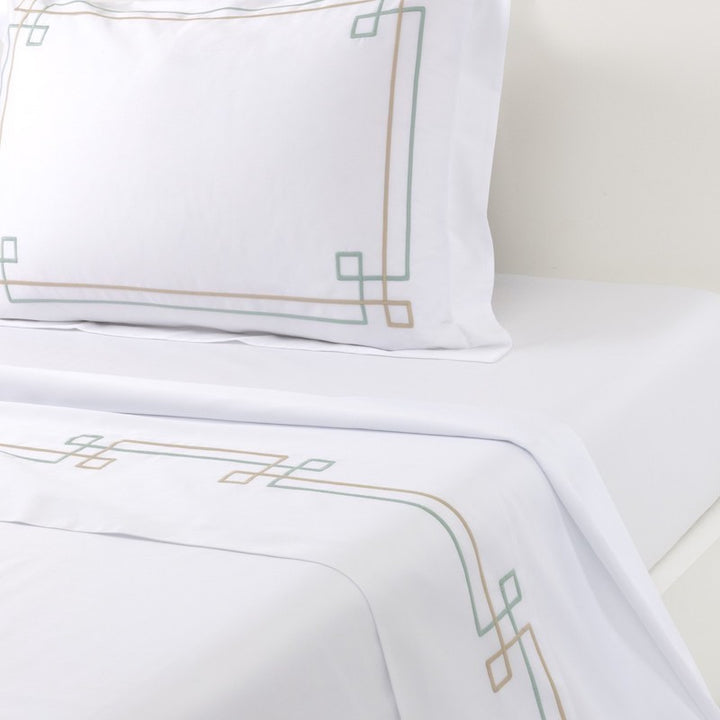 Villa Bed Collection