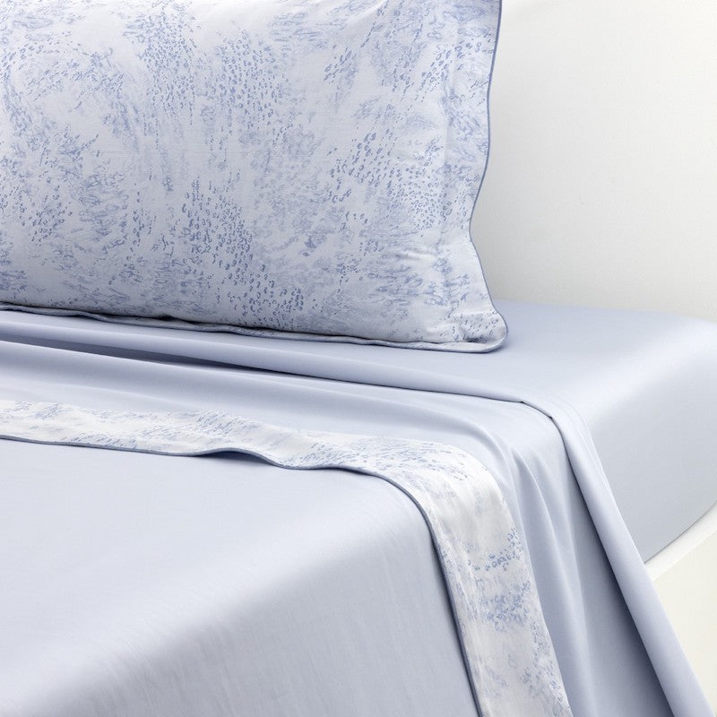 Ecumes Bed Collection
