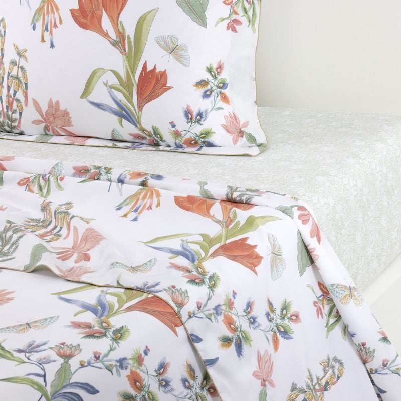 Èze Bed Collection