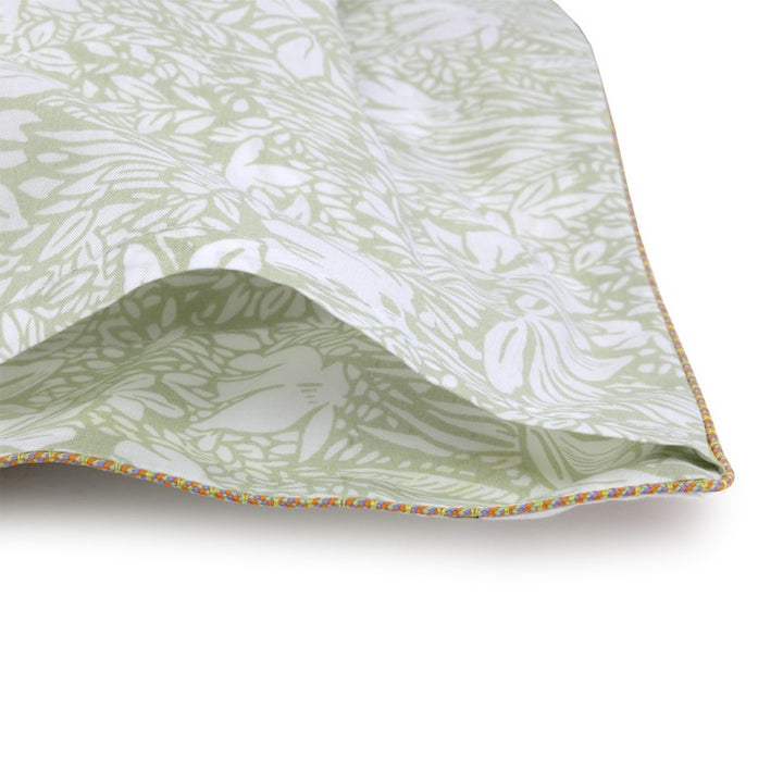 Èze Bed Collection