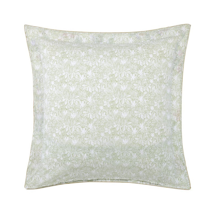 Èze Bed Collection
