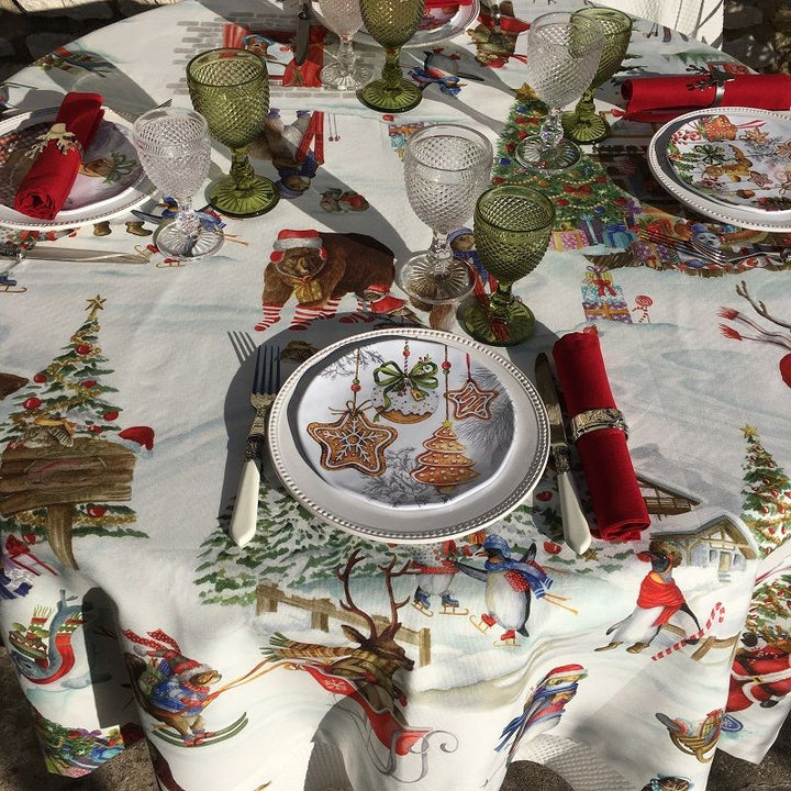 Snowy Christmas Tabletop